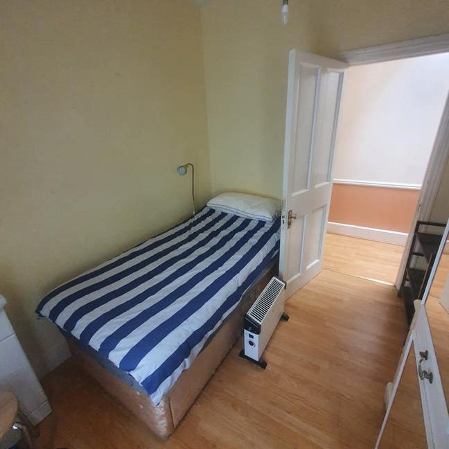 Single Bedroom All bills included  Main Photo