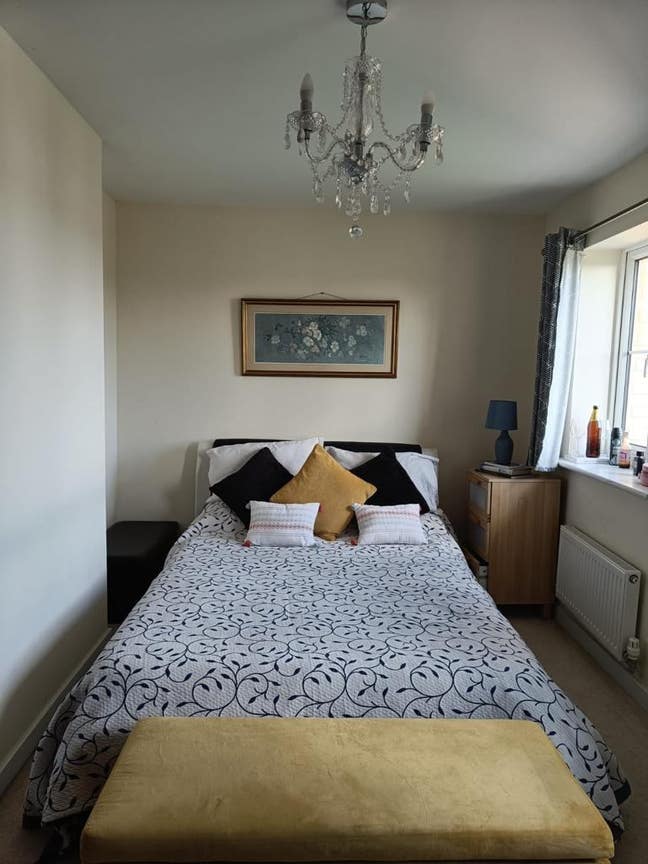 Spacious room to let  Main Photo