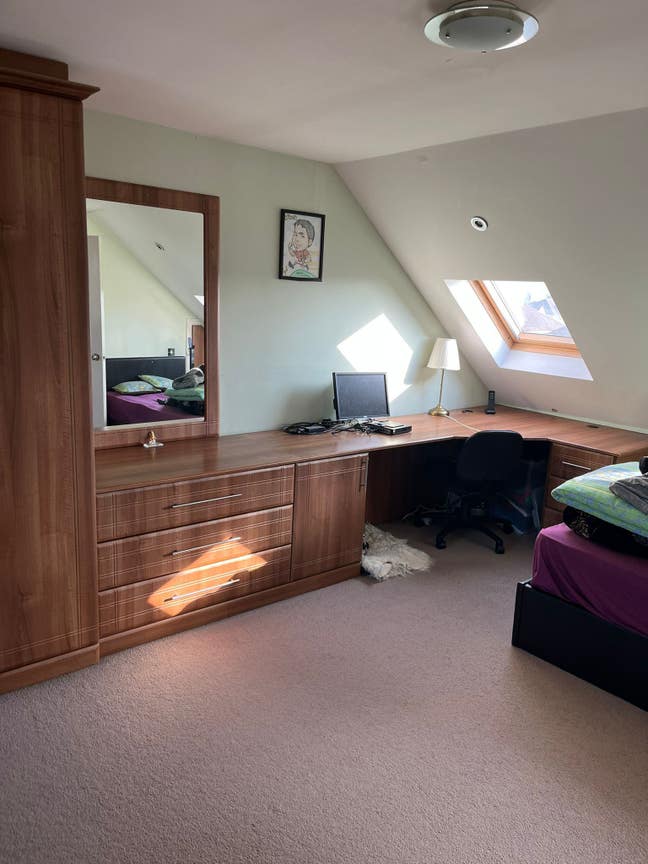 Beautiful spacious en-suite double room  Main Photo