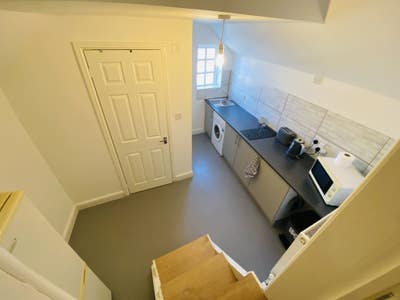 Spacious studio available in Spalding Town Centre Main Photo