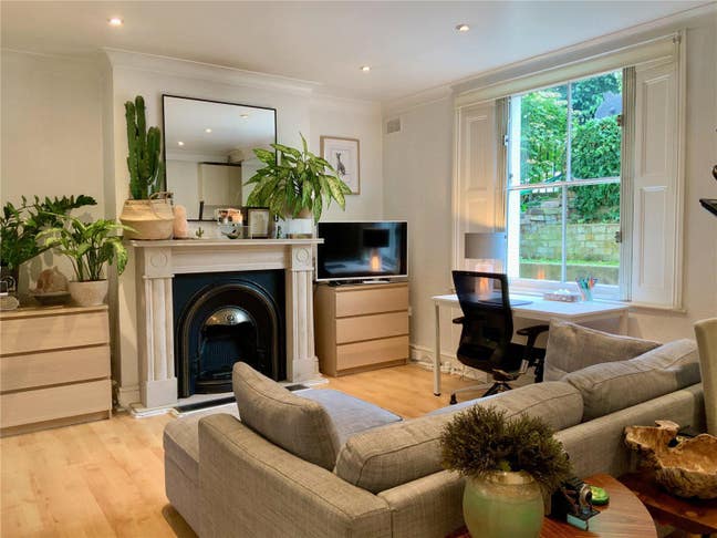 Beautiful 1 Double Bed Garden Flat !!! Main Photo