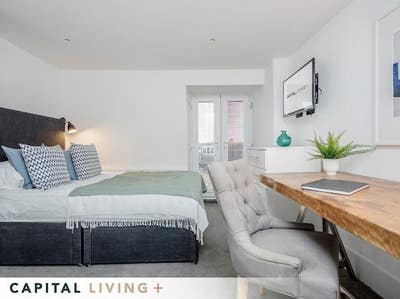 ✨Large Double in Amazing Clapham South House✨  Main Photo
