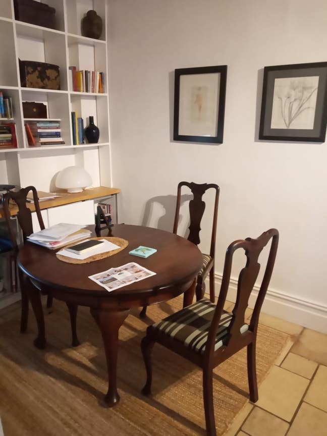 Lovely room in great flat. Main Photo