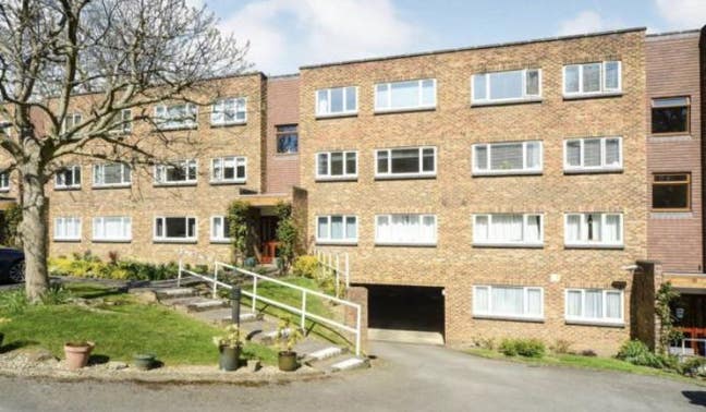 Farrington Acres Weybridge (oatlands Village) Main Photo