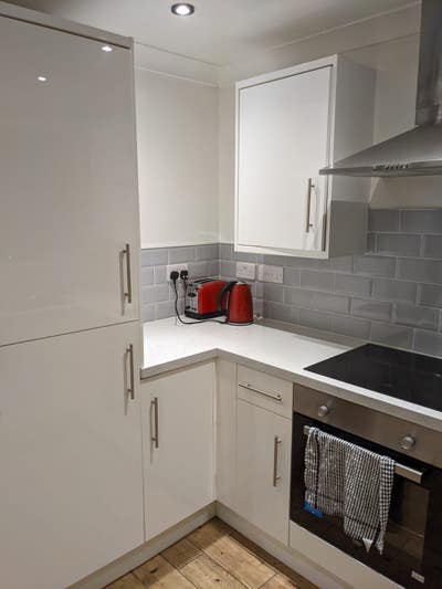 Modern studio apartment to rent  Main Photo