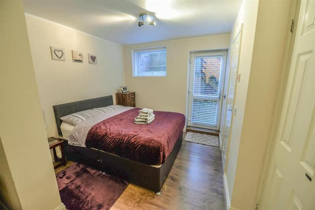 Studio Flat Available - Central Area Gateshead Main Photo