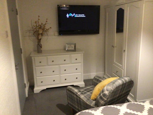 En - suite large spacious double room  Main Photo