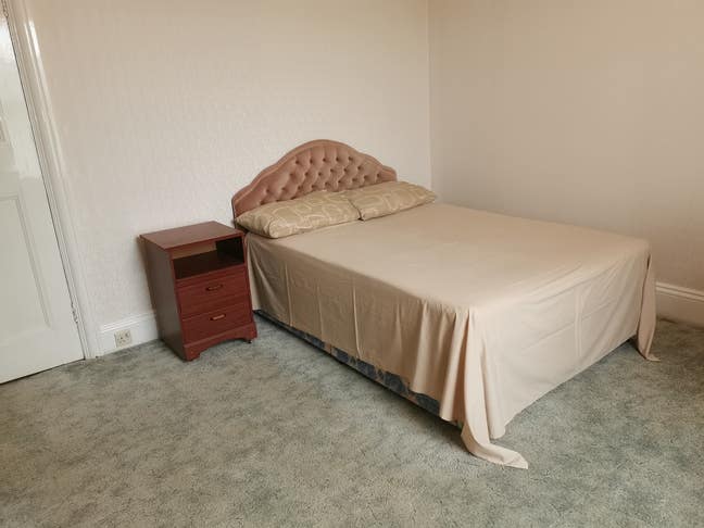 Double Room to Rent Main Photo
