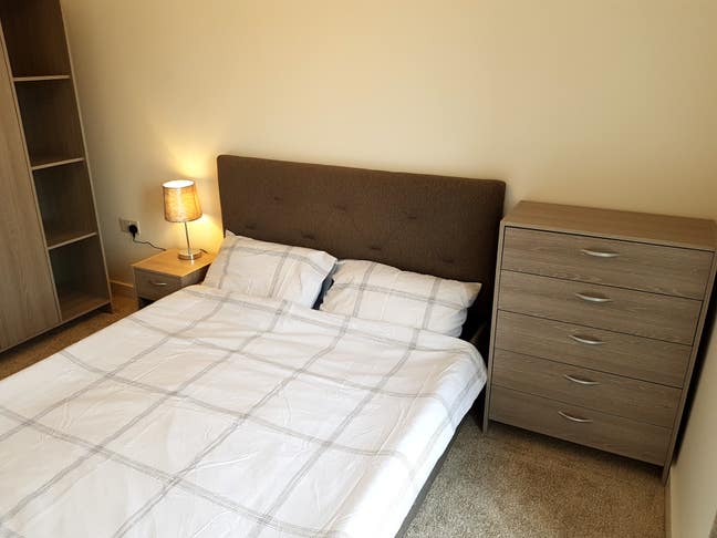 Room to rent in new waterfront development Main Photo