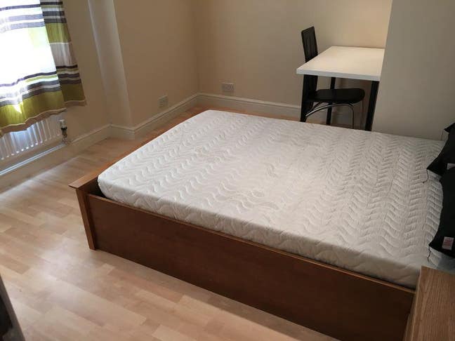 Double Room - West Thamesmead Main Photo