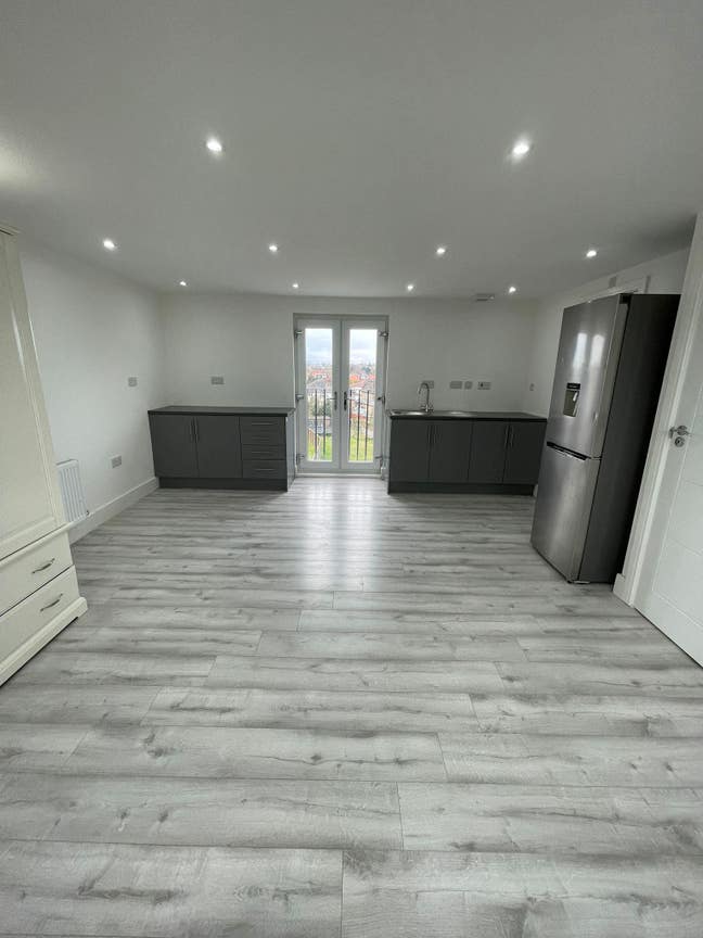 Amazins Studio Flat Available Immediately  Main Photo