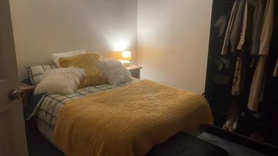 Large Double bedroom plus separate living room! Main Photo