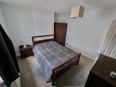 Large double room - E16 - Canning Town Inclusive Main Photo