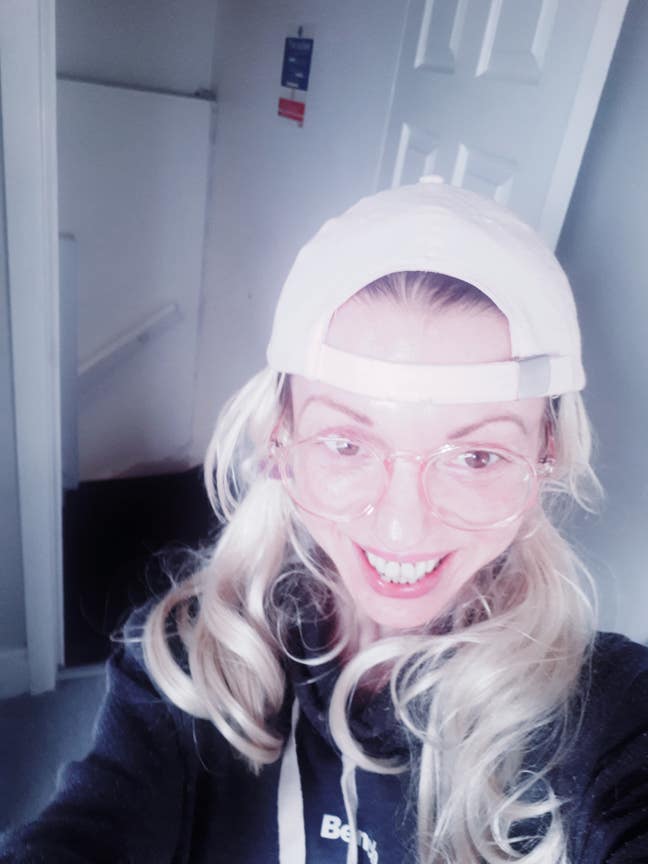 43 year old Female seeks a double room Main Photo