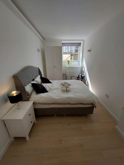 Double Bedroom to Rent in High Quality Flat W1U6Ju Main Photo