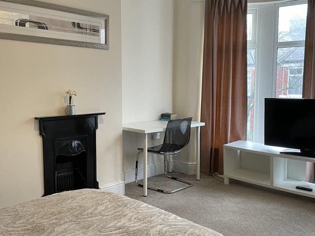 Lovely Extra Large Room - Crewe Main Photo