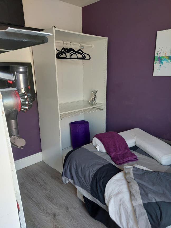 Small double room to rent Main Photo
