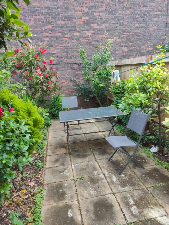 Spacious Double Room Close to Old St Station N1 Main Photo