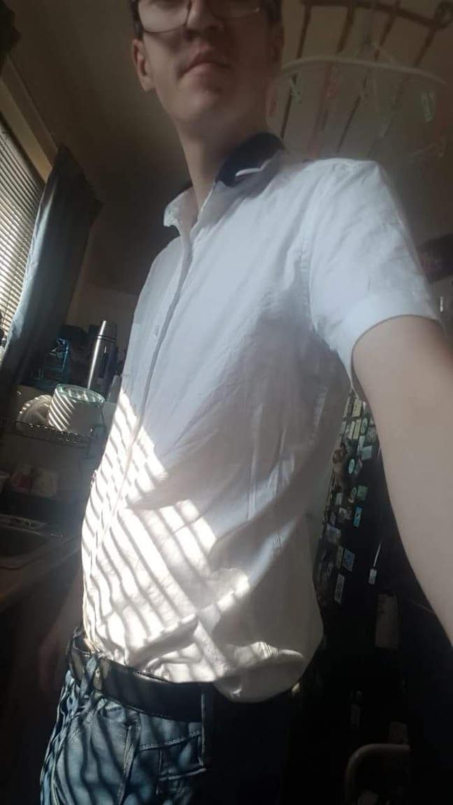 Easy going Professional Looking for a room  Main Photo