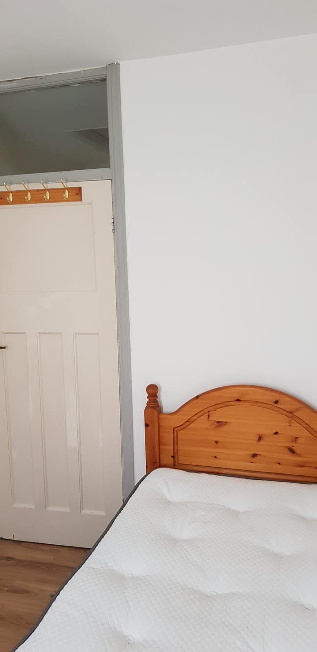 Clean Single room  Main Photo