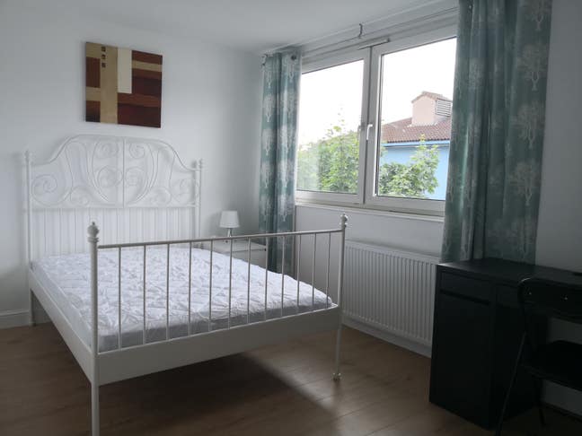 Two double bedroom flat to let in Deptford SE8 Main Photo