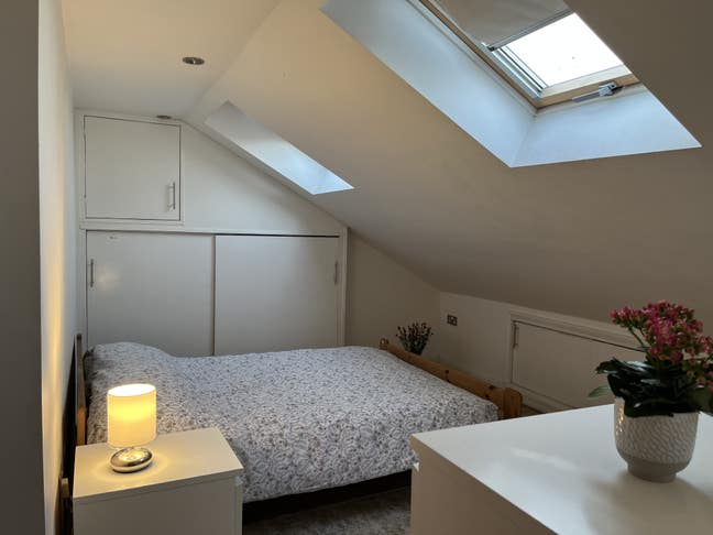 Double Room,Clean/Quiet/Secure/Central Main Photo