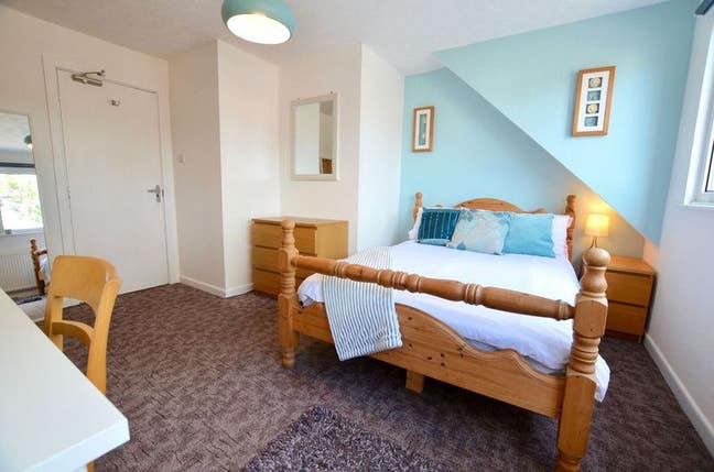 Large Double Room in BH2 area, suit 21-29 year old Main Photo