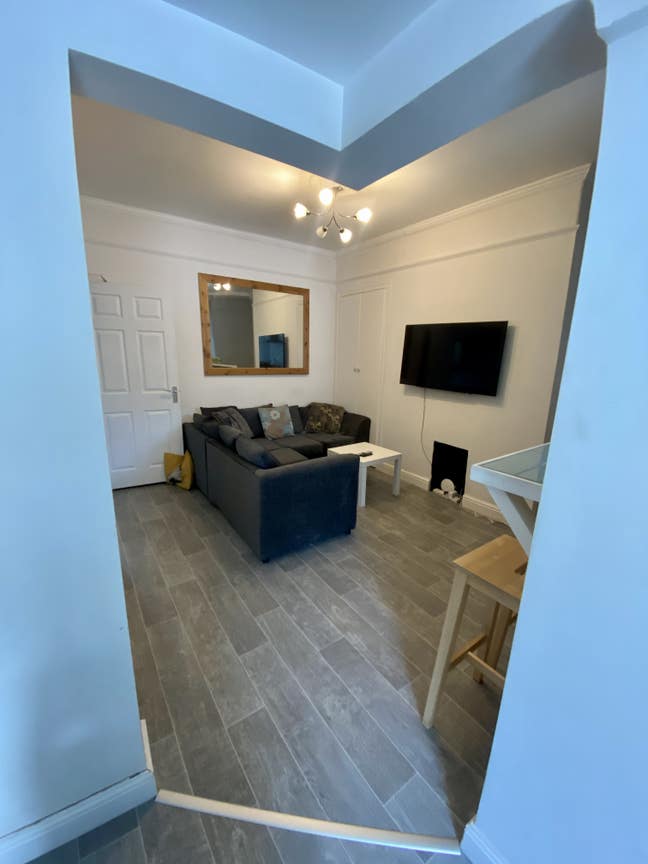 Homely young professionals shared house  Main Photo