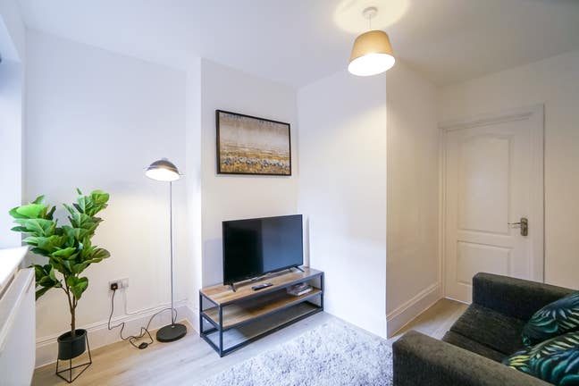 Double Room in West Reading Main Photo