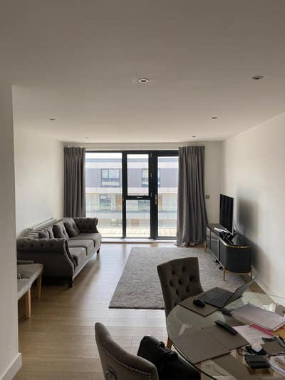 Modern 2 bed and 2 bath apartment - bills included Main Photo