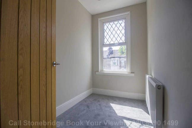 Box room in a lovely house. Newham Main Photo