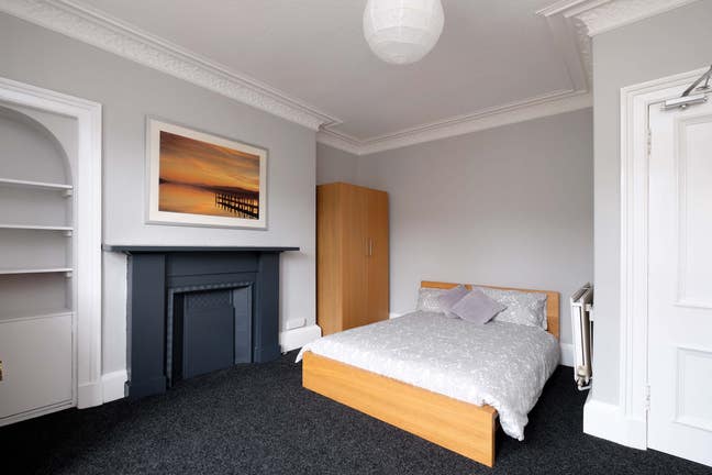Modern Large Rm, in fab Flatshare, ALL BILLS incl Main Photo