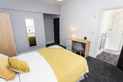 Great Double Rooms - GREAT HOUSE! Main Photo