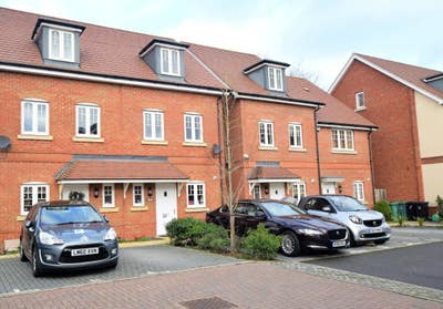 Beautiful Modern Must See Property Main Photo