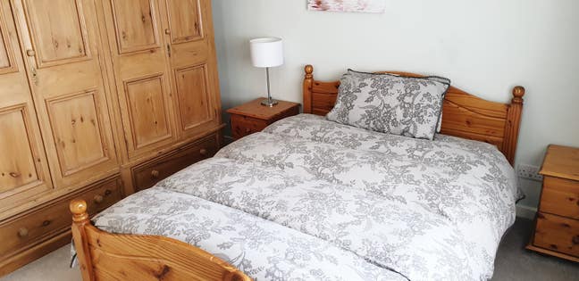 Large double room in Guisborough Main Photo