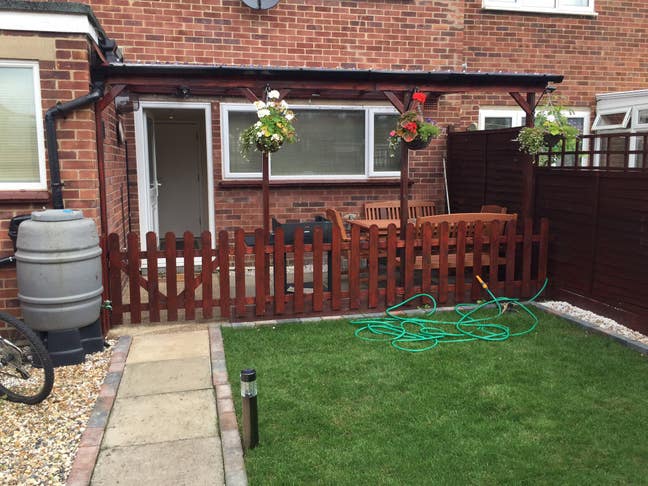 Single and double rooms ***home cleaned weekly*** Main Photo