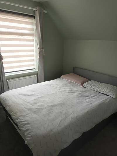 West acton spacious double room en suite available Main Photo