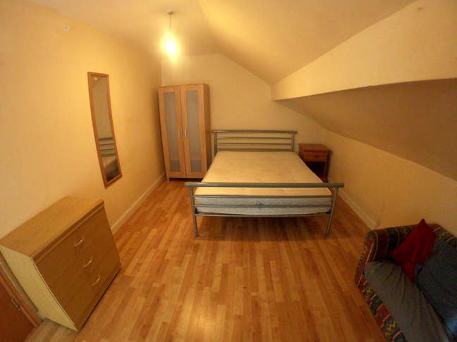6 Bed Student House- Rooms available Now  Main Photo