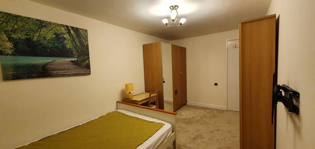 Large double room for rent  Main Photo