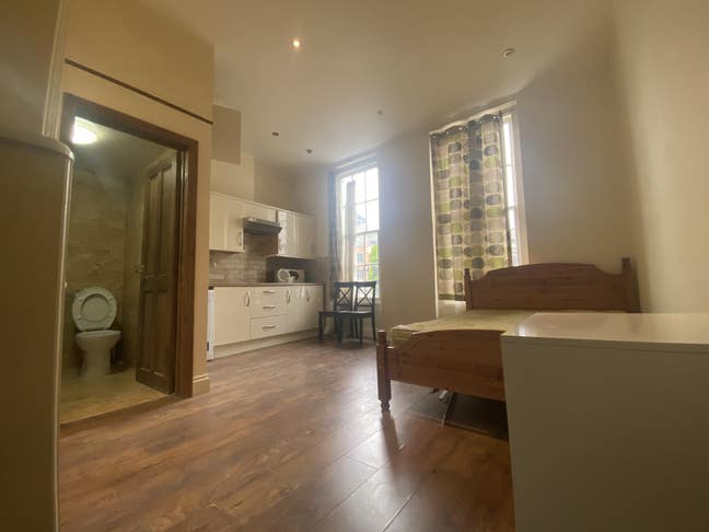 Spacious Studio in Notting Hill   Main Photo