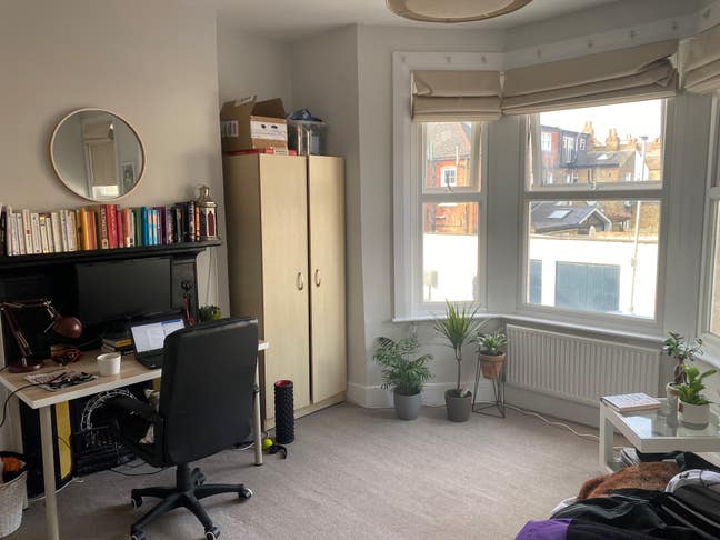 Large bright double room in Southfields/Earlsfield Main Photo