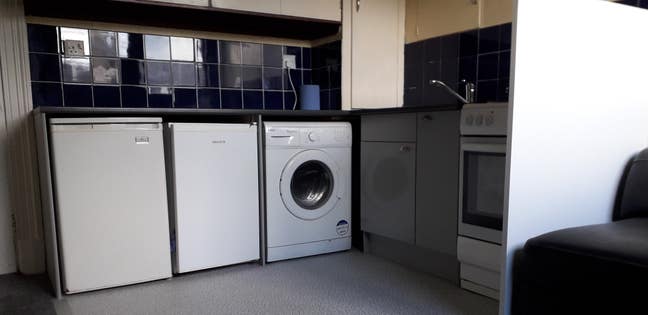 2 bed flat. convenient for city , uni and college. Main Photo