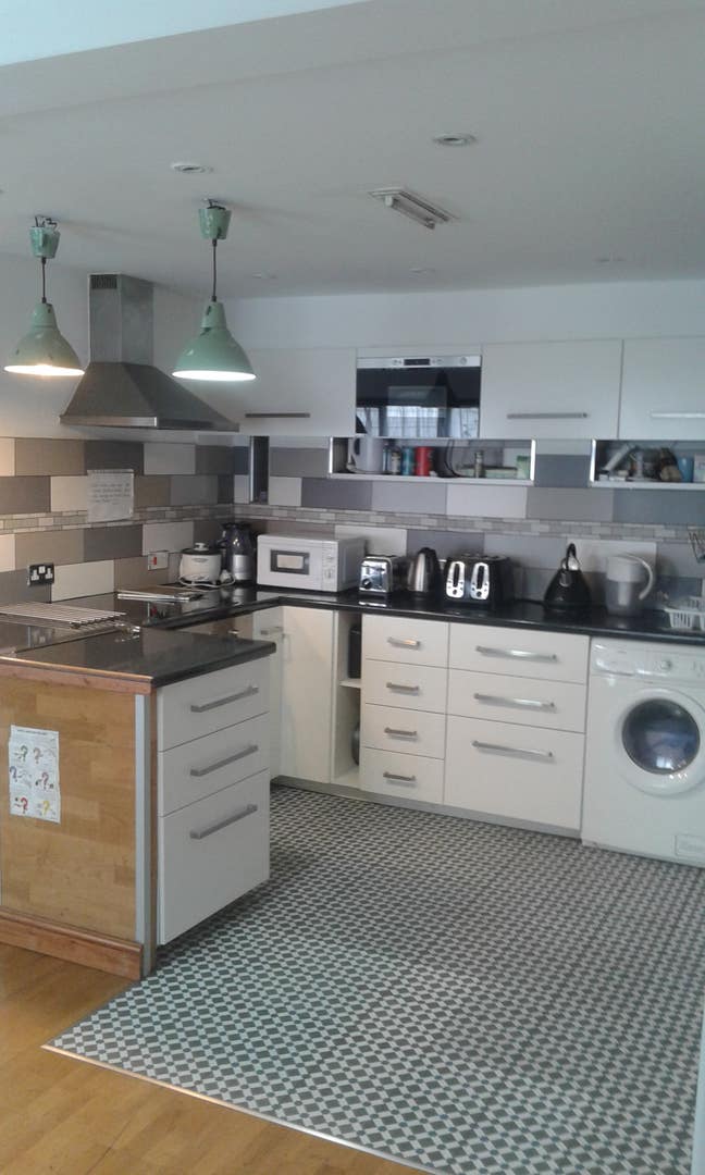 Two Lovely Rooms Available in Central London(Bills Main Photo