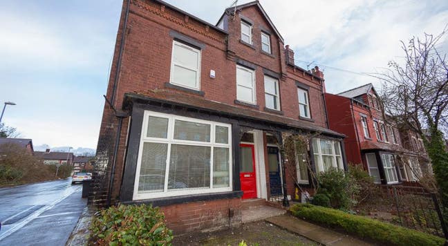 6-bedroom Student house-share - 26 Stanmore Road Main Photo