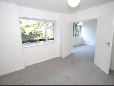 1 bedroom flat Main Photo