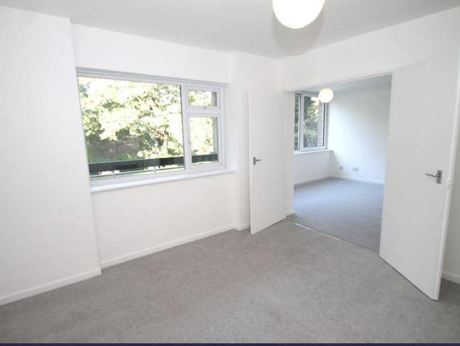 1 bedroom flat Main Photo