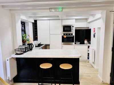 Double Room En-Suite, Shared Kitchen-Lounge in LE4 Main Photo