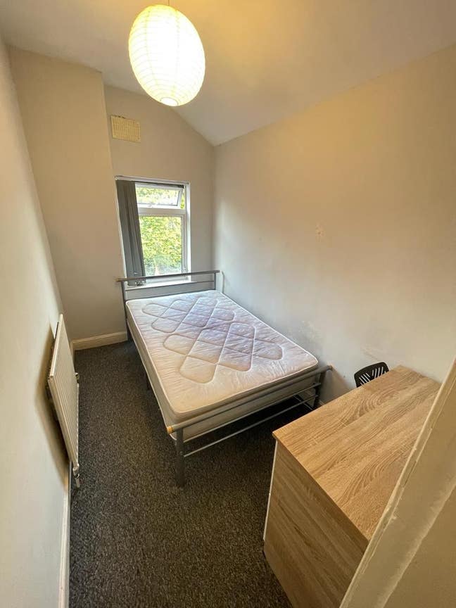 Cosy Room B29 🔥All Bills inc😄 £0 Dep❌ Main Photo
