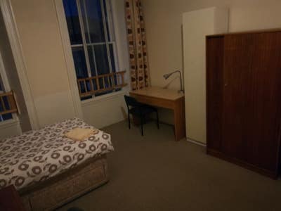 Double room To let Newington Edinburvh Main Photo