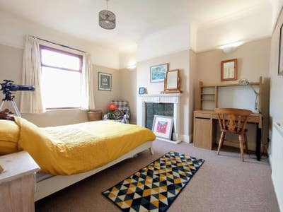 Spacious double in a welcoming, friendly home Main Photo